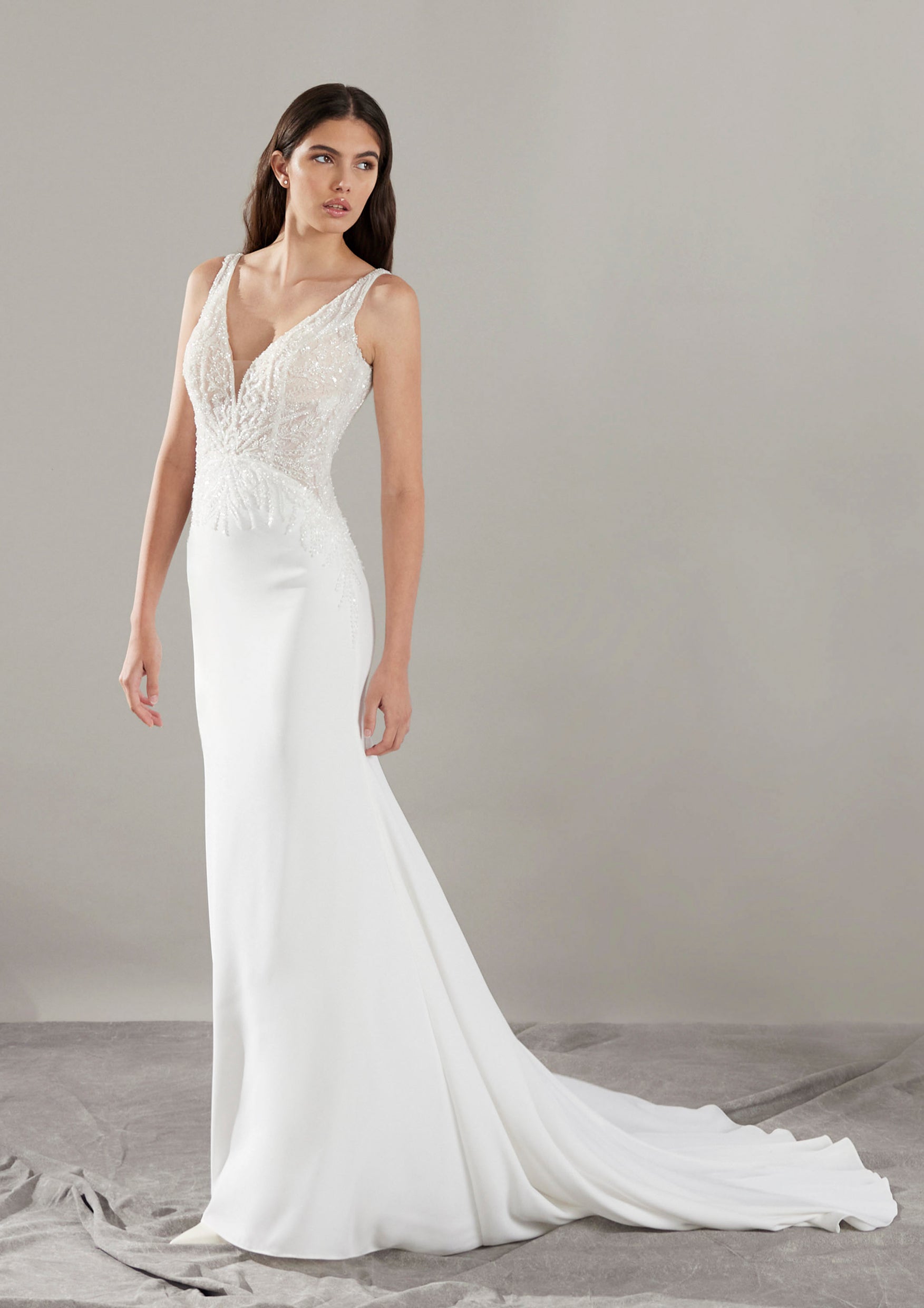 CLIN ELHANOVIAS PRONOVIAS
