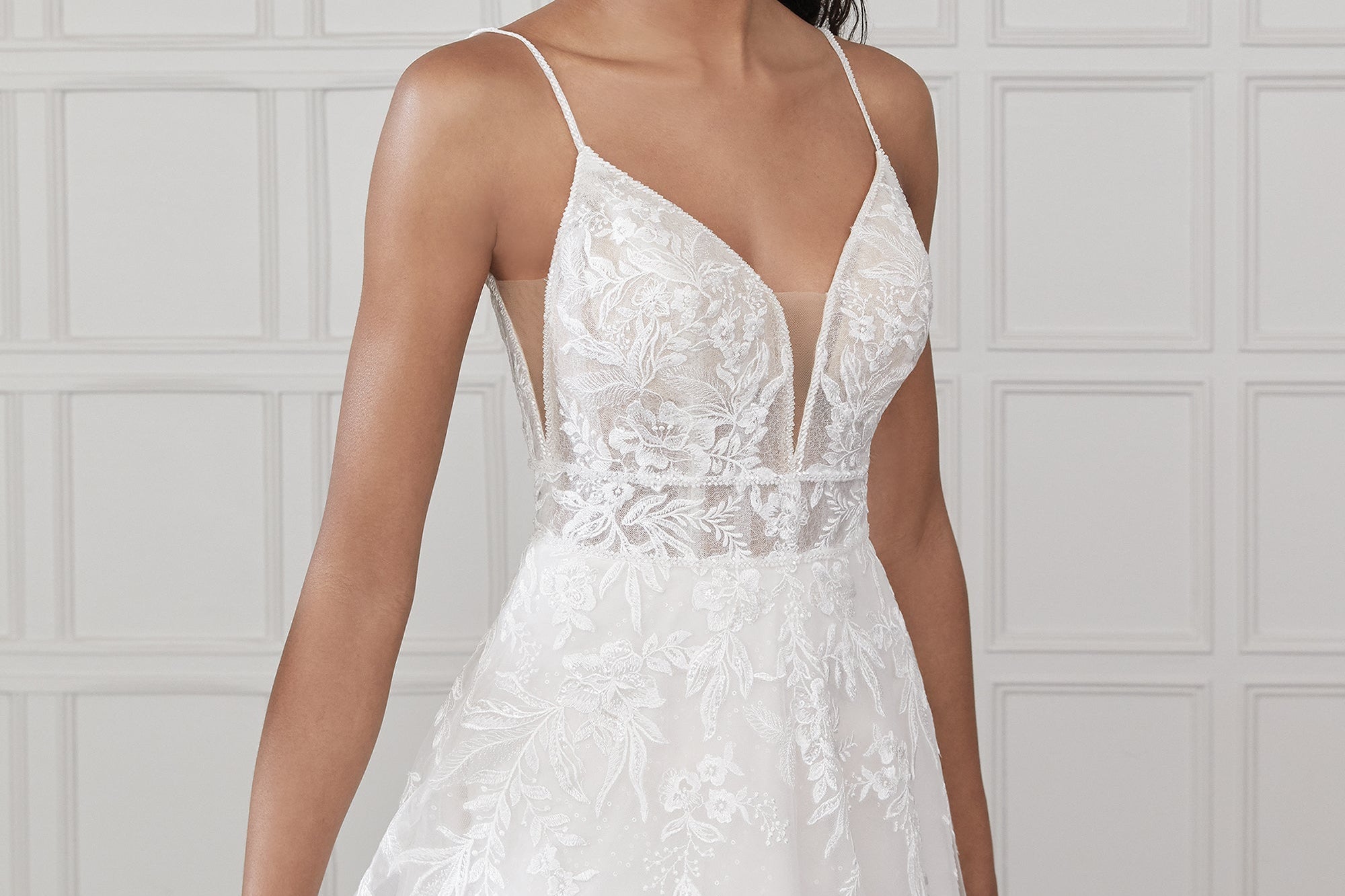 44366 - ELHAnovias - SINCERITY BRIDAL