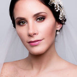 Carolina Indacochea - ELHAnovias - Maquillaje y peinado