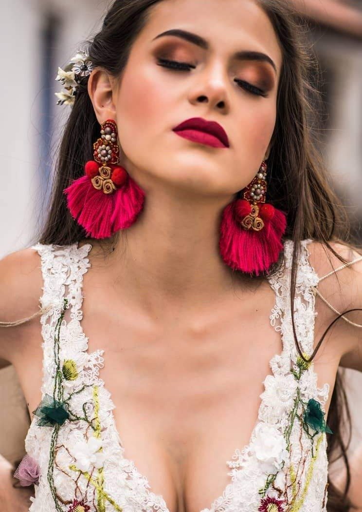 Catherine Ordoñez - ELHAnovias - Maquillaje y peinado