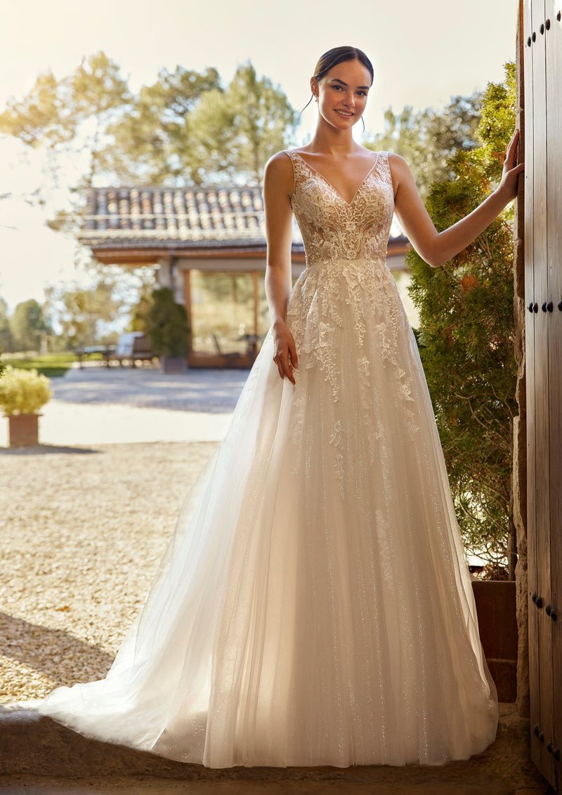 JUBILATION - ELHAnovias - WHITE ONE