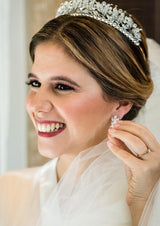 Micaela Valdez - ELHAnovias - Maquillaje y peinado
