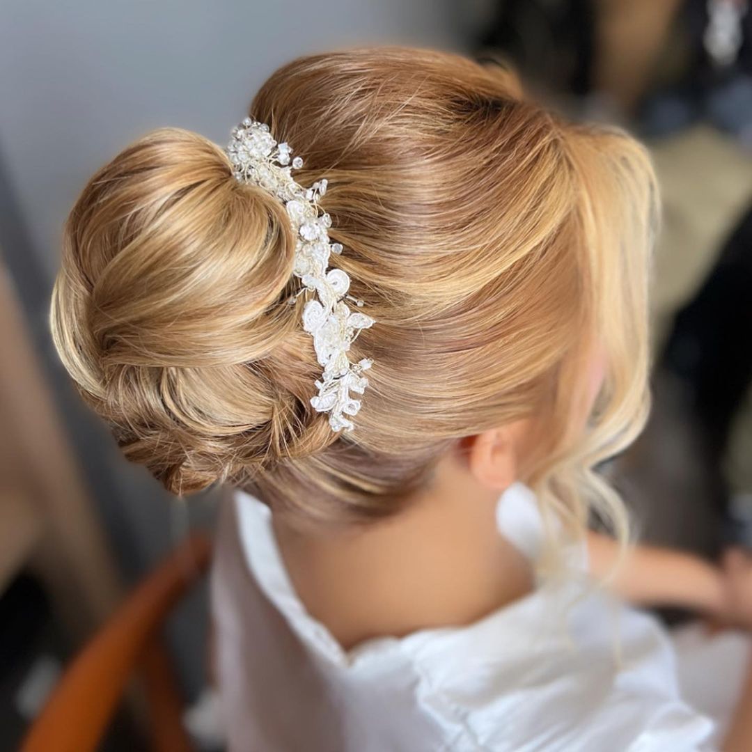 Shayoahairstyles - ELHAnovias - Maquillaje y peinado