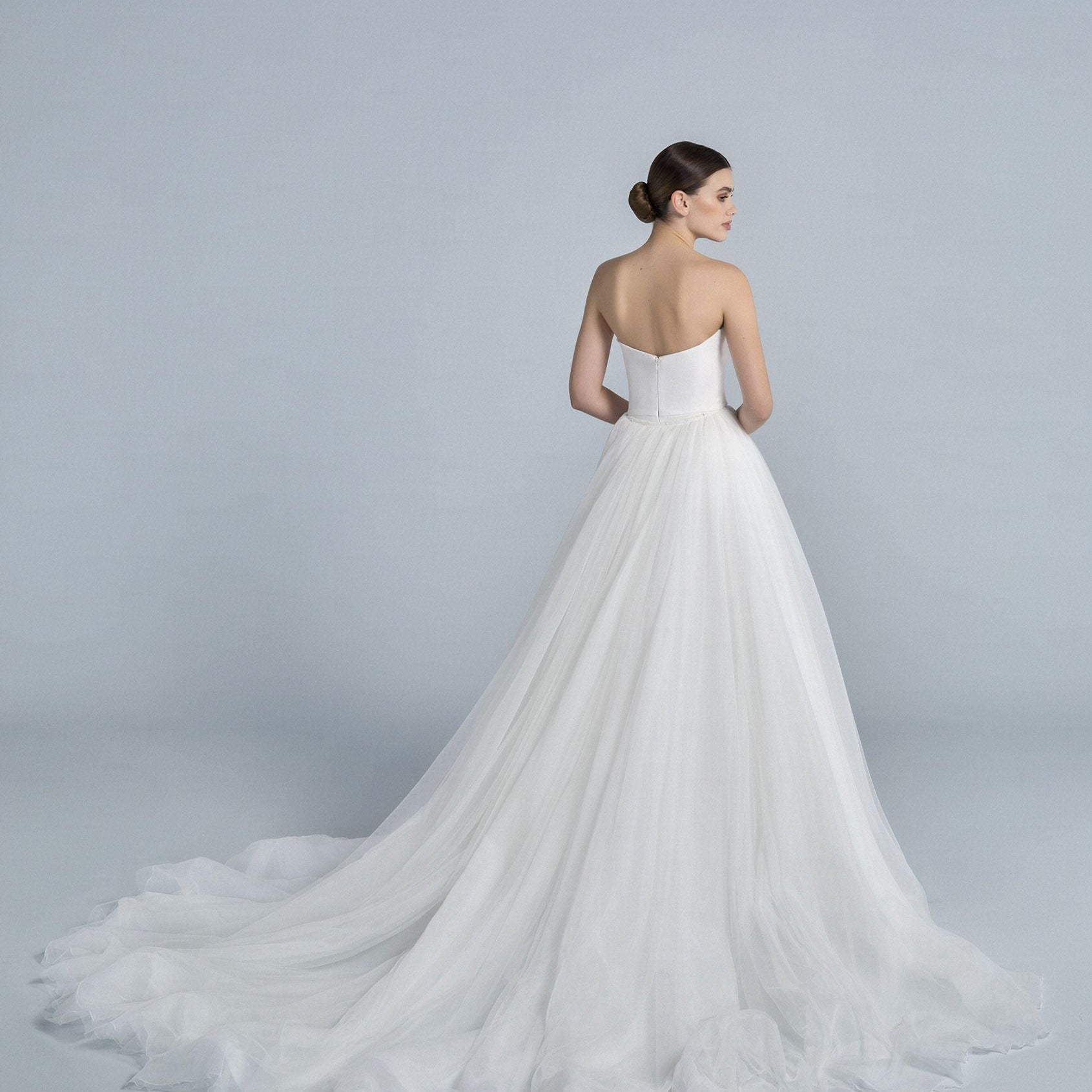 SOBREFALDA OLIVE - ELHAnovias - Pronovias