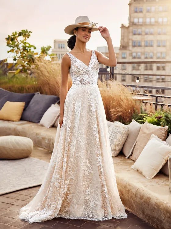 STARS - ELHAnovias - WHITE ONE